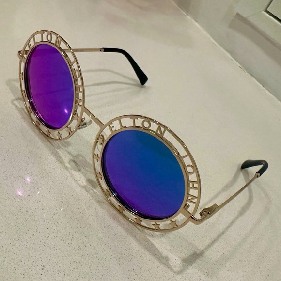 Elton John Walk of Fame Sunglasses. main image 4